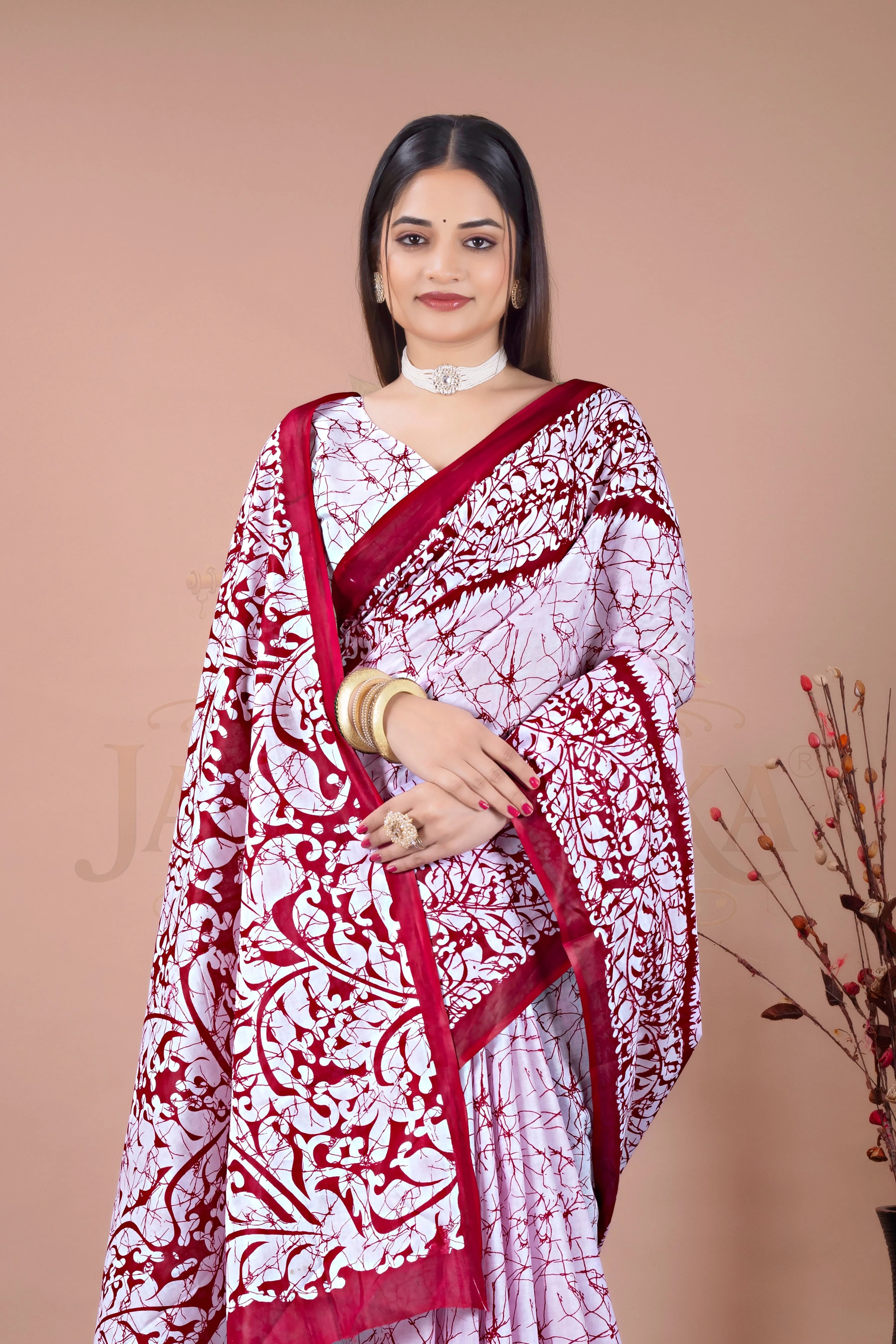 White Maroon Batik Printed Cotton Saree Jay Radhika Textile