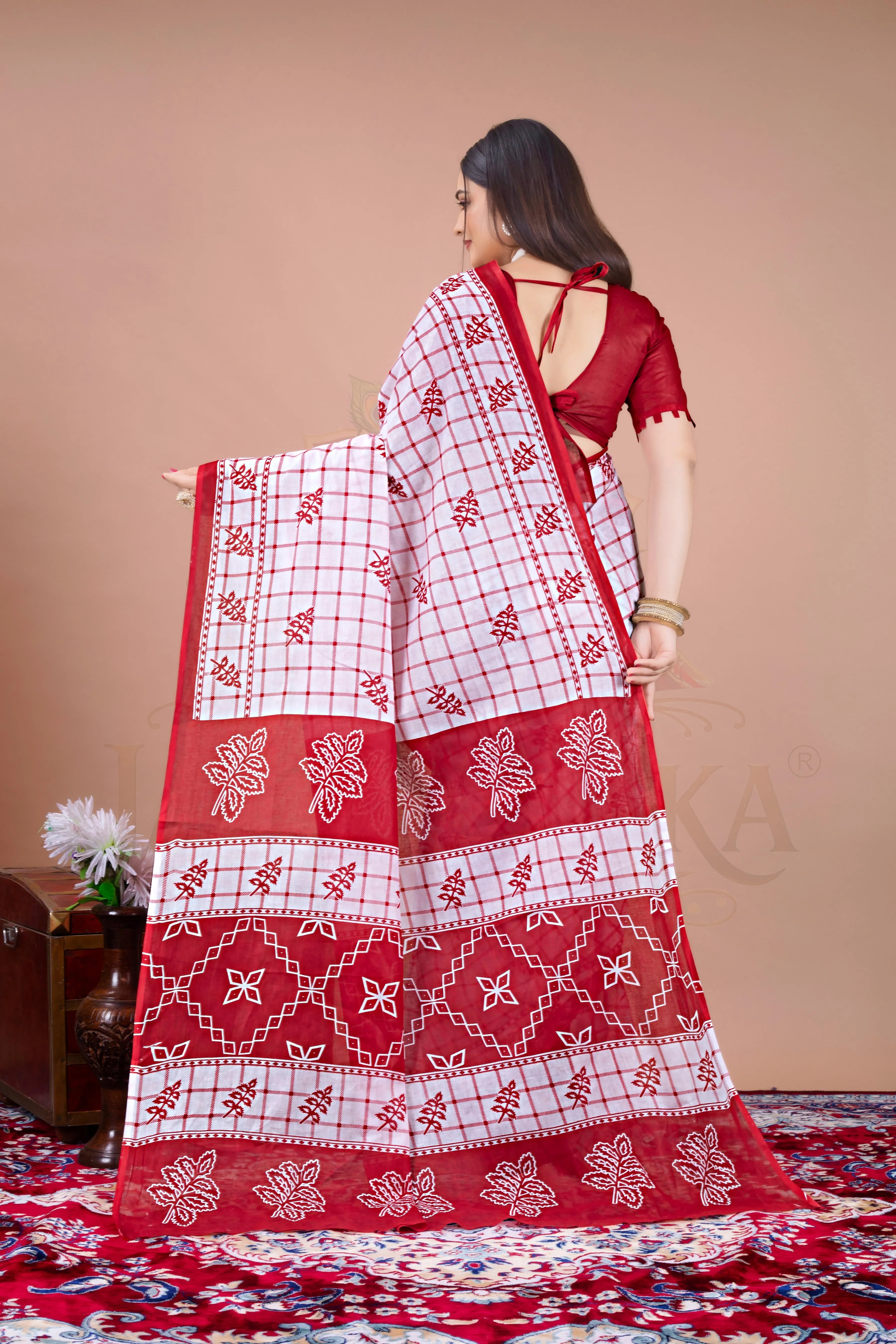 White Red Cotton Check Printed Saree Jay Radhika Textile